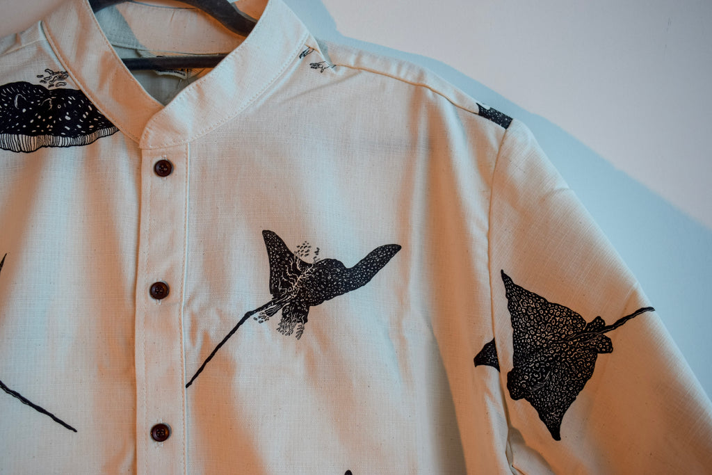 Camisa Crudo – Mantarrayas Negro