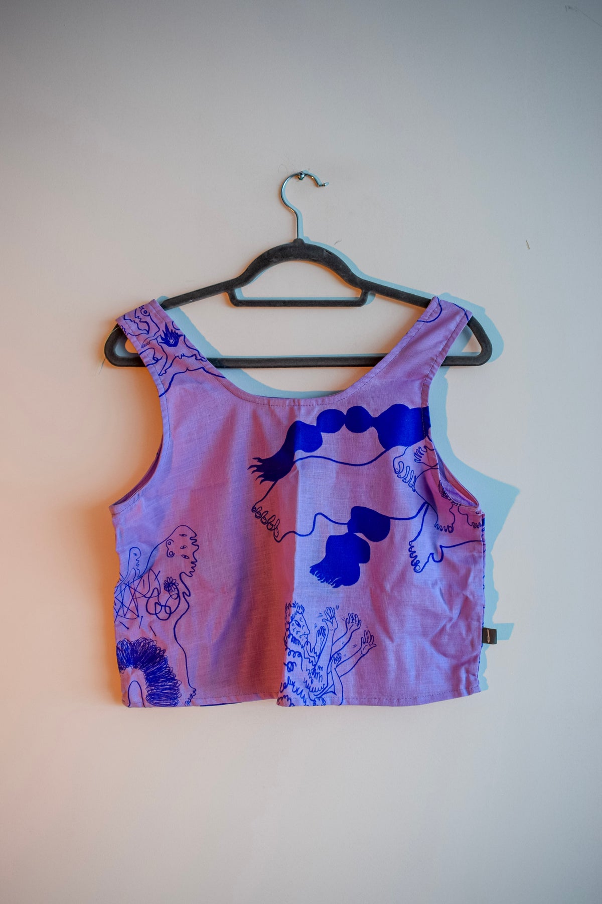 Top Tirantes Lila – Mutación Azul